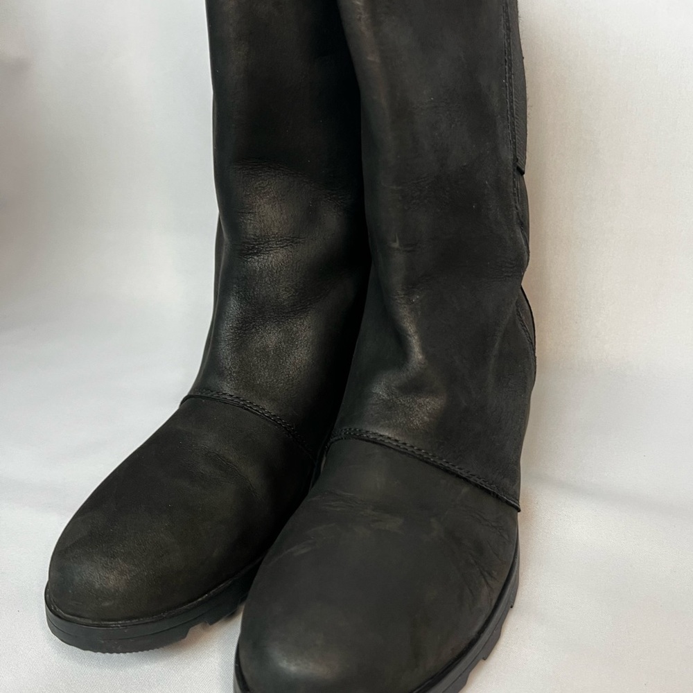 Sorel Waterproof Black Leather Chelsea Boots NL2679-010 | Lug Sole | Women’s 7.5